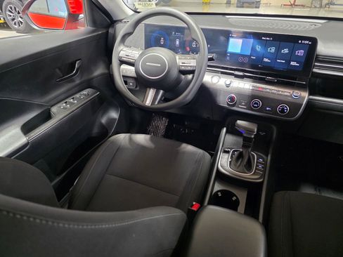 Certified 2024 Hyundai Kona SE FWD image 19