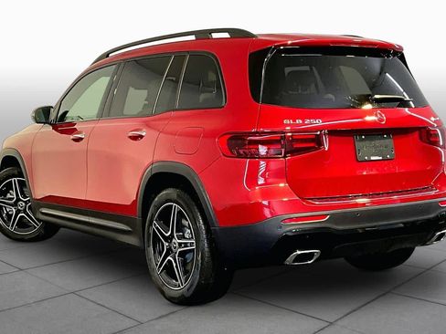 New 2026 Mercedes-Benz GLB 250 4MATIC image 3