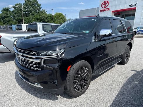 Used 2021 Chevrolet Tahoe Premier w/ Premium Package AWD/4WD image 2