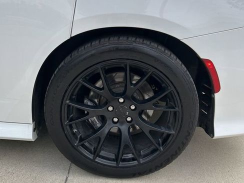 Used 2018 Dodge Charger SRT Hellcat RWD image 16