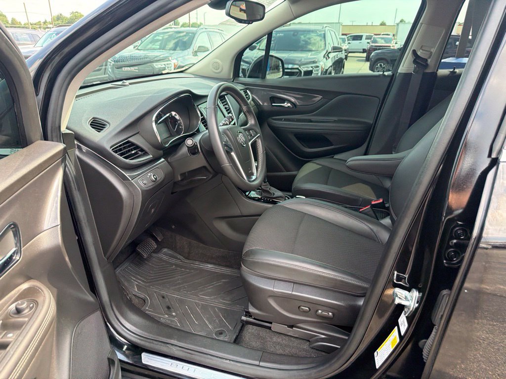Used 2022 Buick Encore Preferred w/ Safety Package AWD/4WD image 16