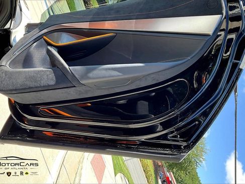 Used 2024 McLaren 750S Spider image 20