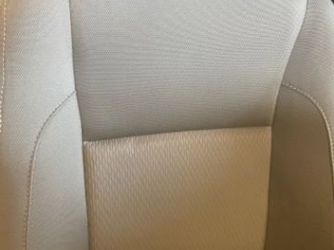 Used 2015 Toyota Corolla LE image 13