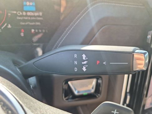 Certified 2025 GMC Yukon Denali Ultimate AWD/4WD image 16
