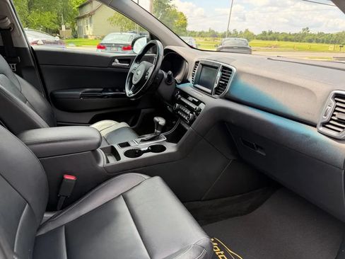 Used 2018 Kia Sportage EX AWD/4WD image 8