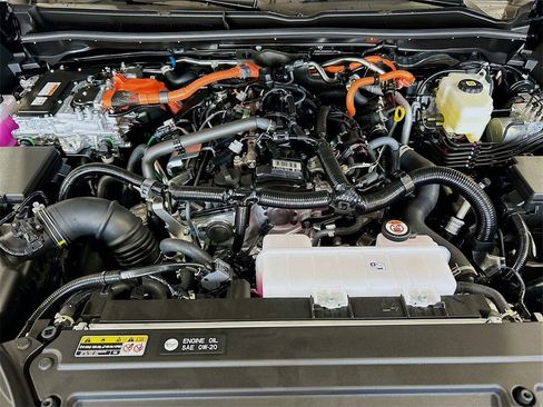 New 2025 Toyota 4Runner Limited image 7