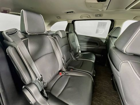 Certified 2026 Honda Odyssey Elite image 32
