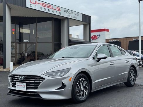 Used 2021 Hyundai Sonata Blue FWD image 1