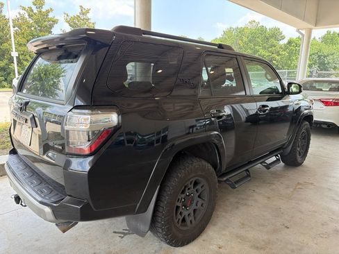 Used 2023 Toyota 4Runner TRD Off-Road Premium w/ Moonroof Package AWD/4WD image 3