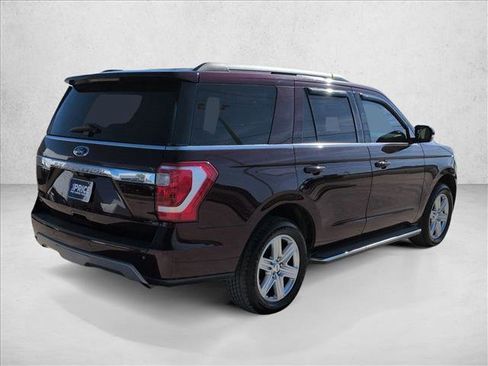 Used 2020 Ford Expedition XLT w/ Equipment Group 202A image 5