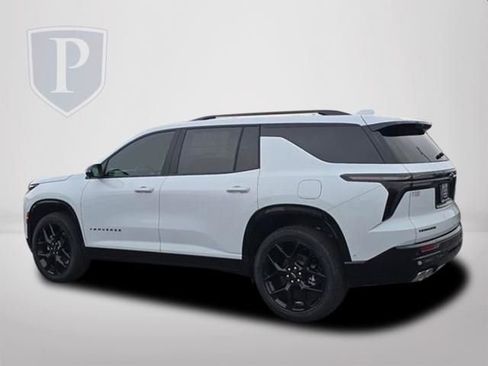 New 2026 Chevrolet Traverse RS image 9