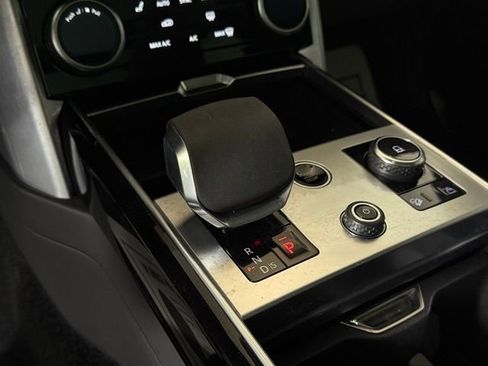 Certified 2023 Land Rover Range Rover SE image 33