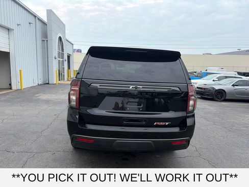 Used 2021 Chevrolet Suburban RST w/ Luxury Package AWD/4WD image 5