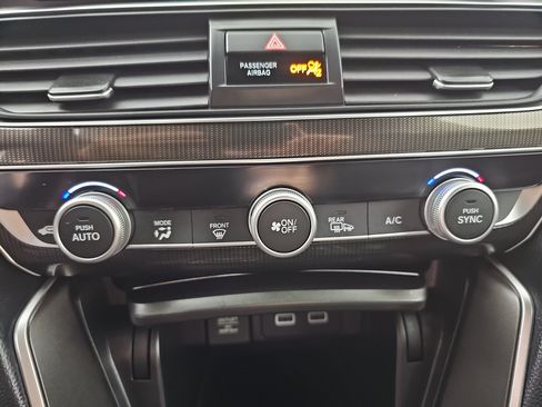 Used 2022 Honda Accord Sport image 30