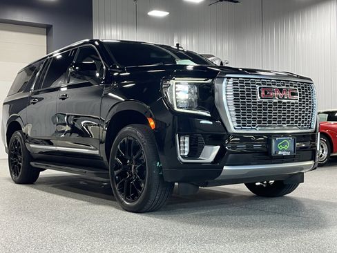 Certified 2024 GMC Yukon XL Denali w/ Max Trailering Package AWD/4WD image 6