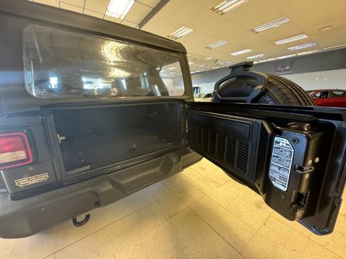 Used 2021 Jeep Wrangler Unlimited Sport AWD/4WD image 20