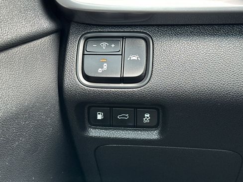 Used 2019 Kia Optima LX image 27