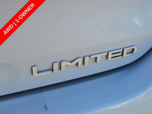 Used 2023 Toyota Highlander Limited AWD/4WD image 10