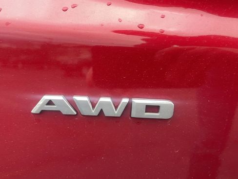 Used 2019 Cadillac XT5 AWD image 10