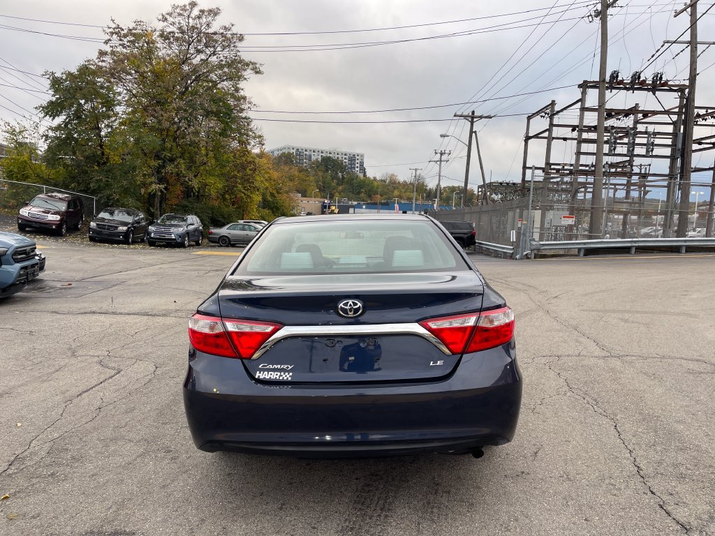 Used 2016 Toyota Camry LE FWD image 4