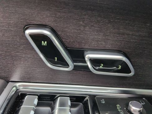 New 2026 Land Rover Range Rover Autobiography image 17