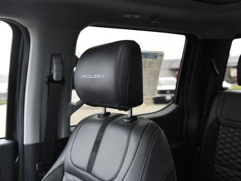 New 2026 Ford F250 Lariat w/ Black Appearance Package AWD/4WD image 31