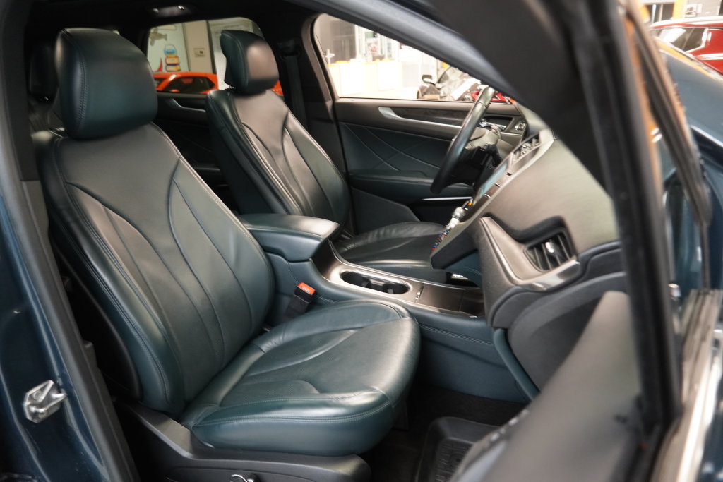 Used 2019 Lincoln MKC Reserve w/ MKC Climate Package AWD/4WD image 36