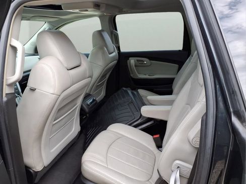 Used 2009 Chevrolet Traverse LTZ AWD/4WD image 30