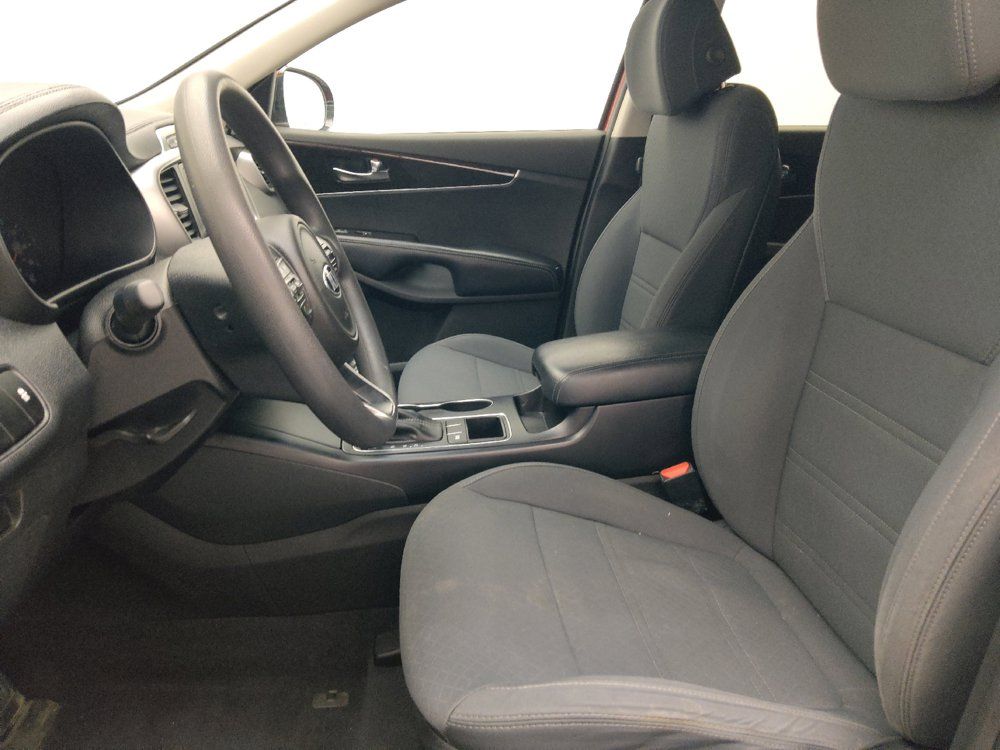 Used 2017 Kia Sorento FWD image 17