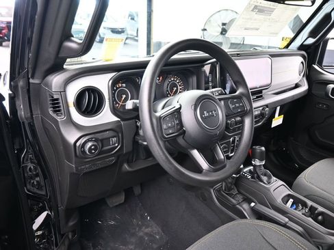 New 2026 Jeep Gladiator Sport image 10