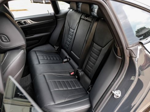 Used 2022 BMW i4 eDrive40 w/ M Sport Package RWD image 36