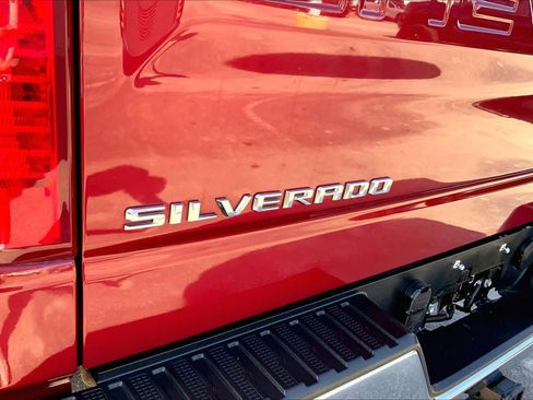 Used 2019 Chevrolet Silverado 1500 LT w/ Texas Edition RWD image 24