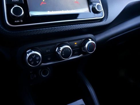 Used 2021 Nissan Kicks S FWD image 24