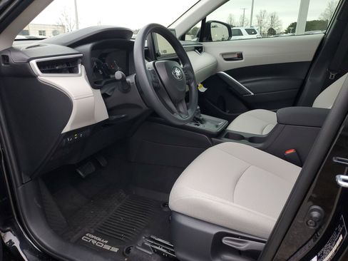 New 2026 Toyota Corolla Cross L image 17