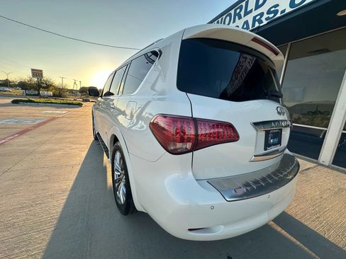 Used 2015 INFINITI QX80 Luxe w/ 22" Wheel Package image 3