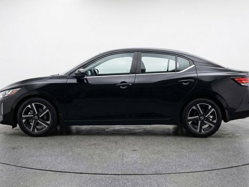 Used 2025 Nissan Sentra SV image 5