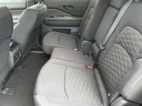 Used 2024 Nissan Pathfinder SV FWD image 20