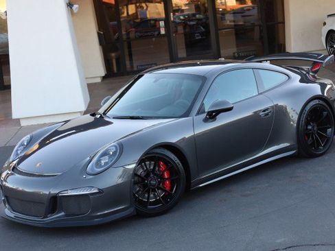 Used 2016 Porsche 911 GT3 RWD image 4