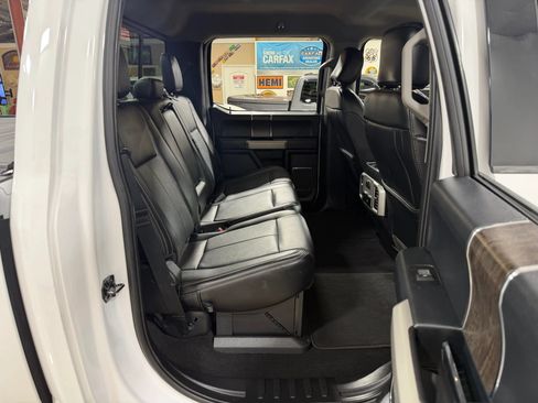 Used 2020 Ford F250 Lariat w/ Lariat Ultimate Package AWD/4WD image 18