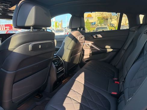 Used 2024 BMW X6 M60i w/ Climate Comfort Package image 10