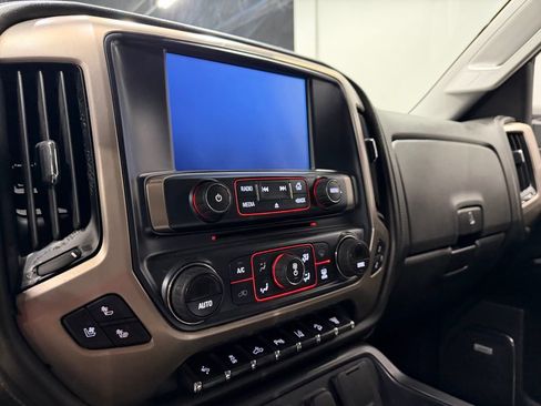 Used 2016 GMC Sierra 3500 Denali w/ Duramax Plus Package image 27