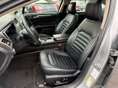 Used 2020 Ford Fusion SEL FWD image 8