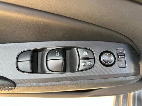Certified 2025 Nissan Altima 2.5 SV FWD image 12