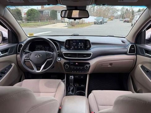 Used 2020 Hyundai Tucson Value w/ Winter Weather Package image 19