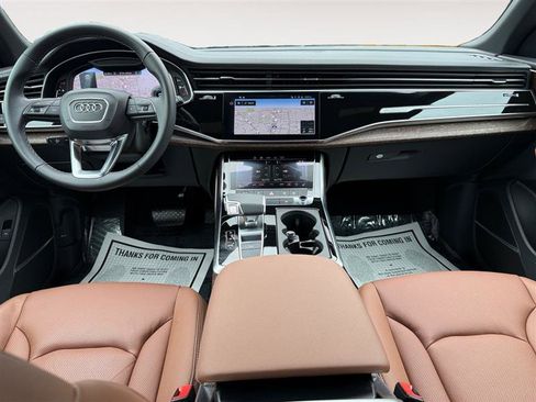 Used 2024 Audi Q8 Premium Plus w/ Premium Plus Package image 11
