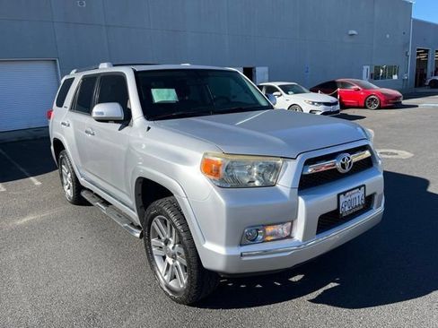 Used 2010 Toyota 4Runner Limited w/ Convenience Pkg AWD/4WD image 2