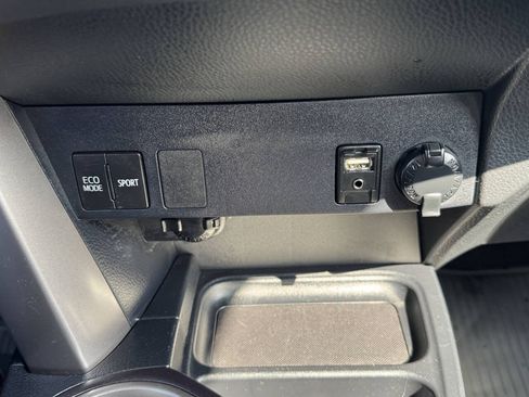 Used 2018 Toyota RAV4 LE w/ All Weather Liner Package AWD/4WD image 49