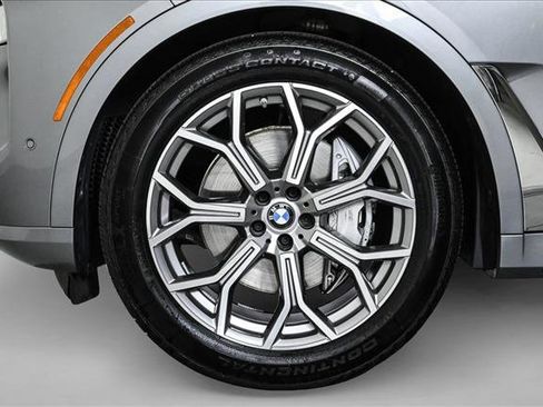 Used 2024 BMW X7 xDrive40i w/ Premium Package image 26