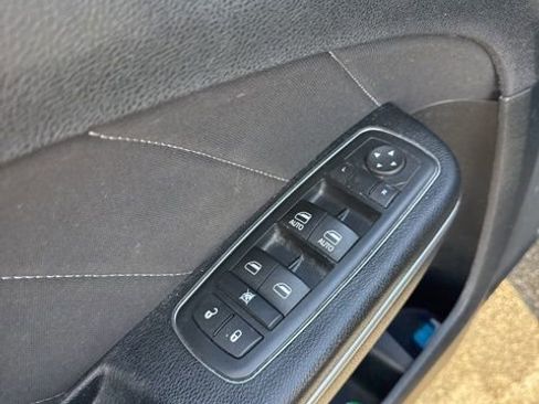 Used 2016 Dodge Charger R/T image 22