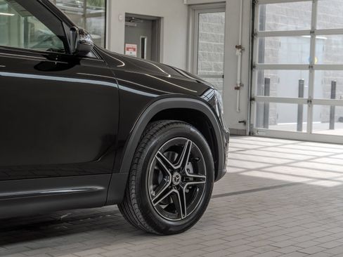 New 2026 Mercedes-Benz GLB 250 4MATIC image 30